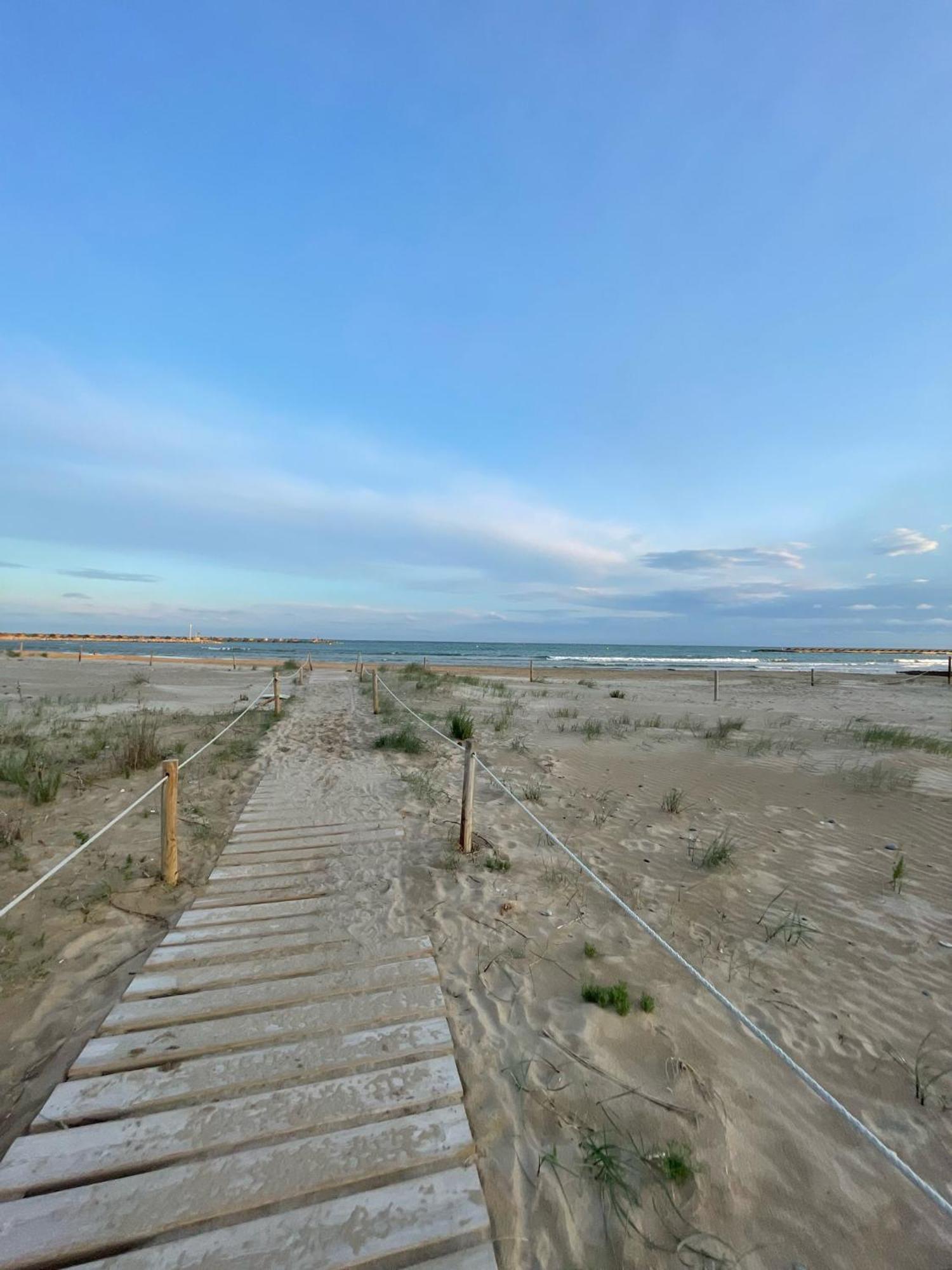 Casita Unifamiliar Junto Al Mar Cunit Exterior foto